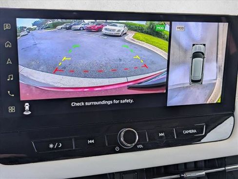 Used 2025 Mitsubishi Outlander SE FWD image 14
