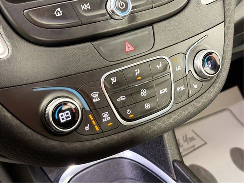 Used 2019 Chevrolet Malibu LT image 18