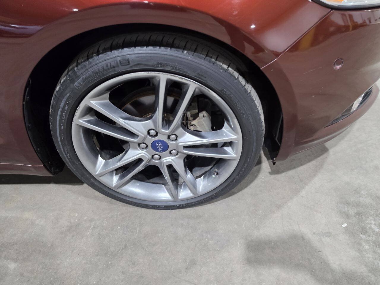 Used 2015 Ford Fusion Titanium AWD/4WD image 19