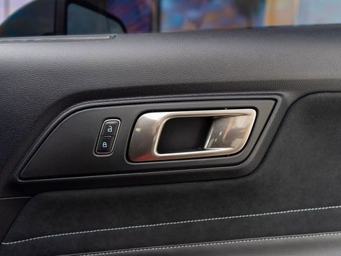 Used 2016 Ford Mustang Shelby GT350 image 31