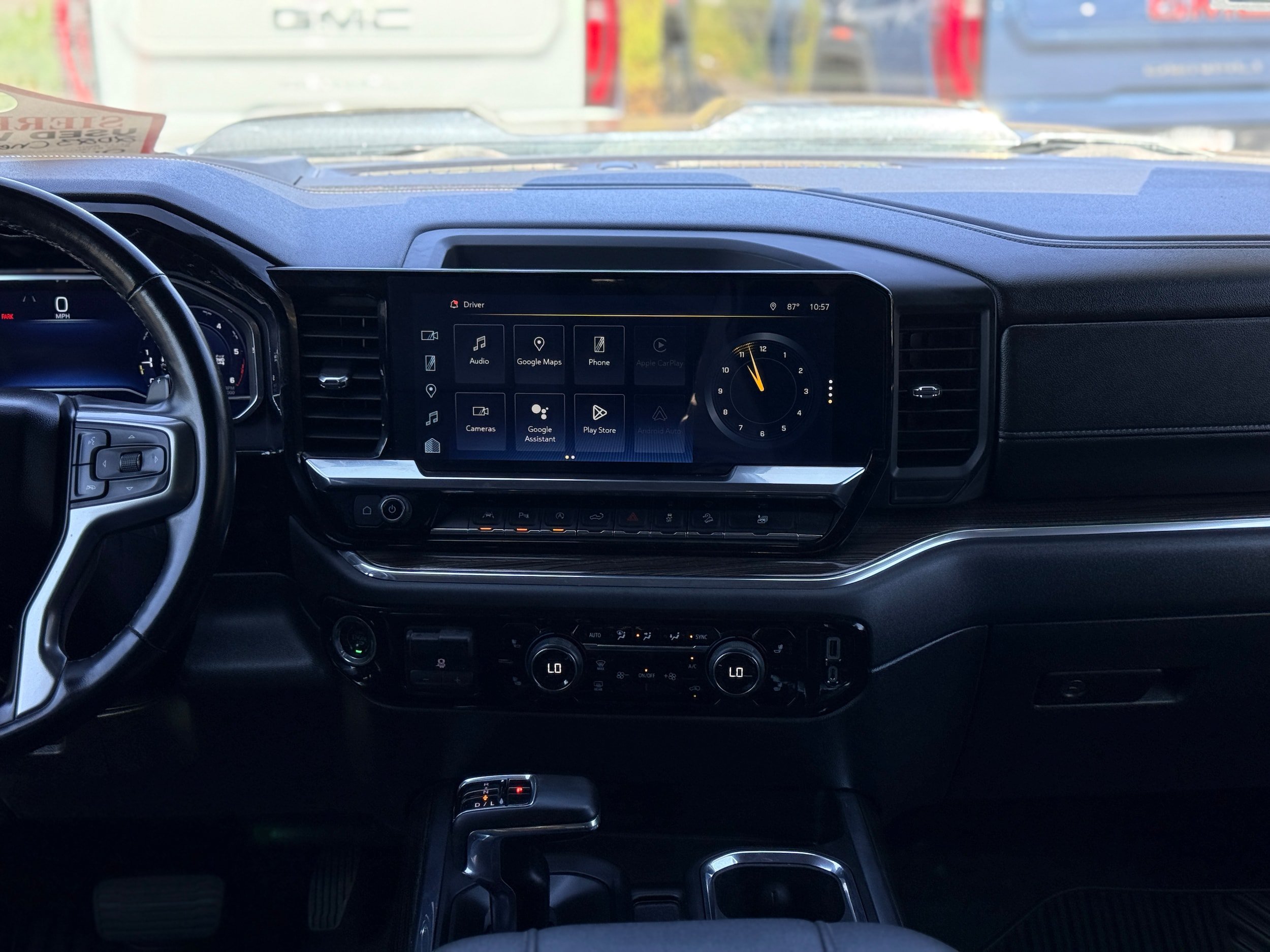 Used 2023 Chevrolet Silverado 1500 LT Trail Boss w/ LT Trail Boss Premium Package AWD/4WD image 20