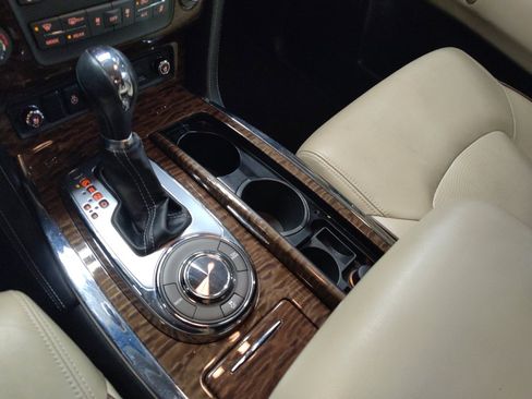 Used 2017 Nissan Armada Platinum w/ Captain Seat Package image 26