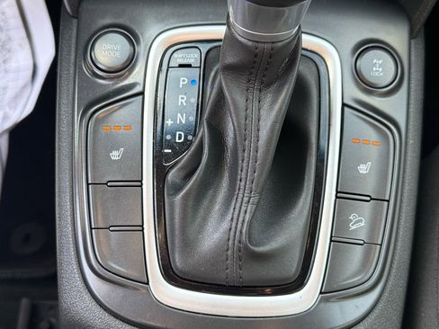 Used 2020 Hyundai Kona SEL w/ Cargo Package image 16