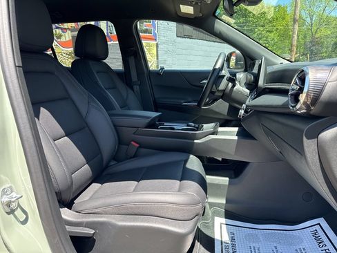 Used 2026 Chevrolet Equinox LT w/ Convenience Package II AWD/4WD image 11