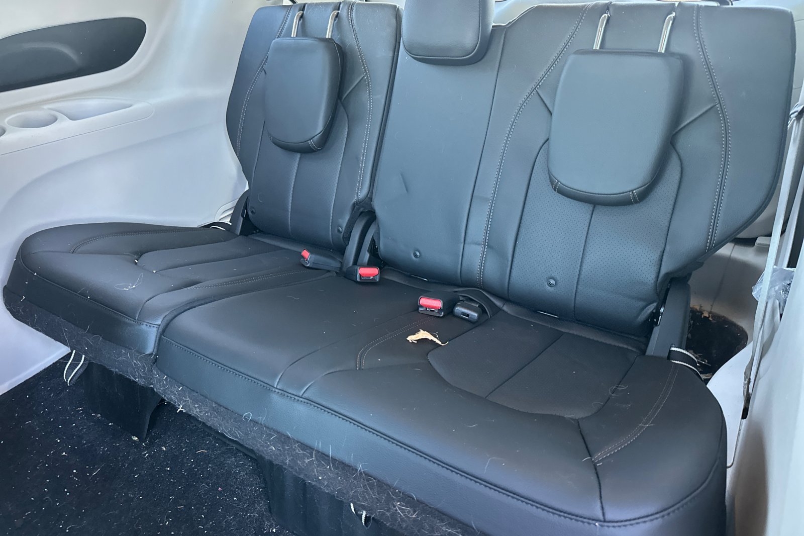 Used 2019 Chrysler Pacifica Touring-L w/ Advanced Safetytec Group FWD image 17
