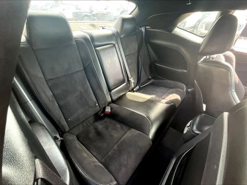 Used 2022 Dodge Challenger R/T w/ Plus Package image 35