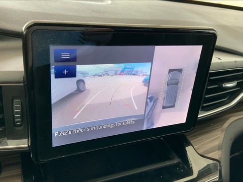 Used 2021 Ford Explorer Limited w/ Equipment Group 301A image 26