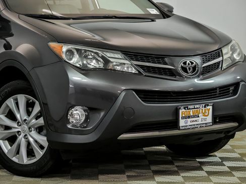 Used 2015 Toyota RAV4 Limited w/ Technology Package AWD/4WD image 2