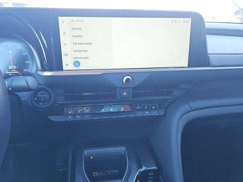 Used 2025 Toyota Crown XLE image 43