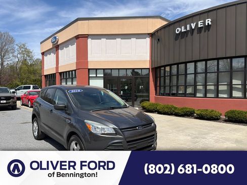Used 2016 Ford Escape SE w/ SE Cold Weather Package AWD/4WD image 1