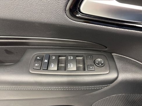 Used 2024 Dodge Durango SXT w/ 3rd Row Seating Group image 27