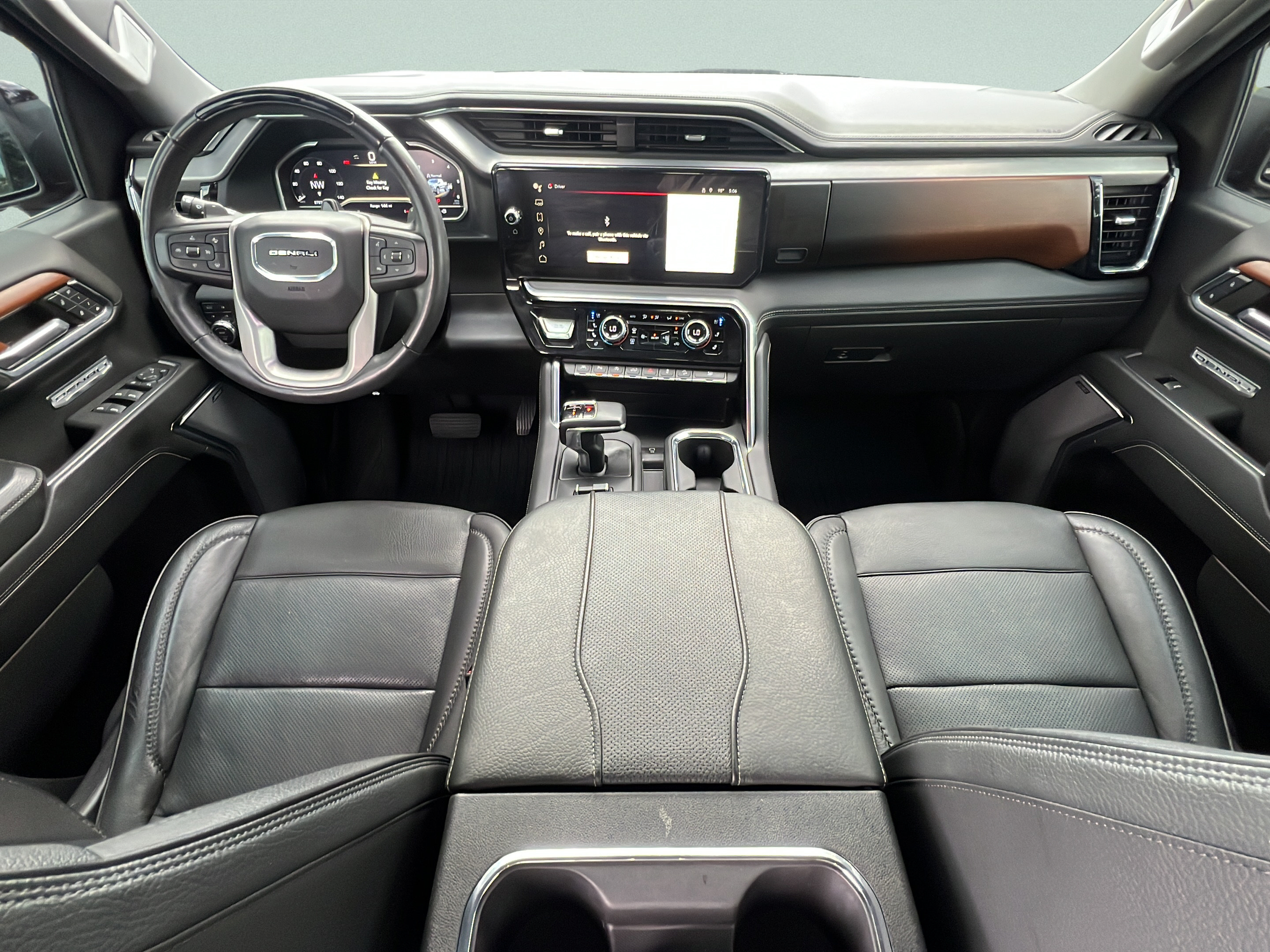 Used 2023 GMC Sierra 1500 Denali AWD/4WD image 14