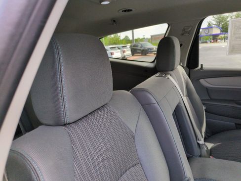 Used 2017 Chevrolet Traverse LT FWD image 42