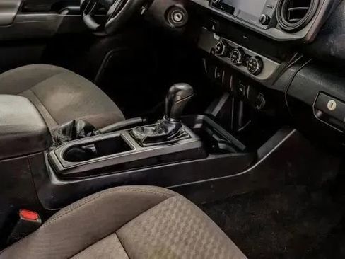 Used 2022 Toyota Tacoma SR image 20