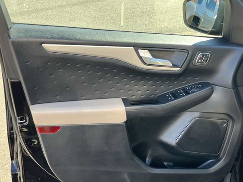 Used 2020 Ford Escape SEL AWD/4WD image 16