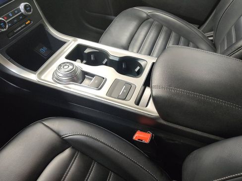 Used 2024 Ford Edge SEL image 26