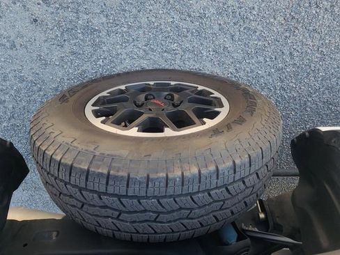 Certified 2024 Toyota Tacoma TRD Off-Road w/ TRD Off Road Upgrade Package AWD/4WD image 12