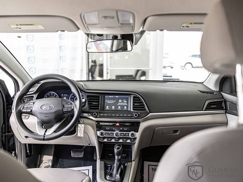 Used 2020 Hyundai Elantra SEL image 31