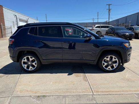 Used 2021 Jeep Compass Limited AWD/4WD image 5