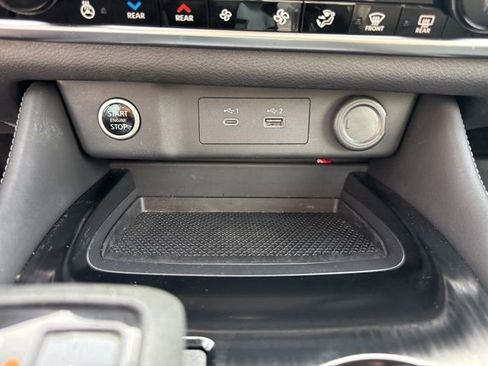 Used 2021 Nissan Rogue SL w/ Premium Package image 21