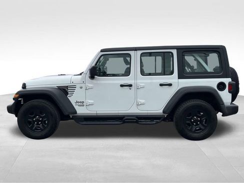 Used 2021 Jeep Wrangler Unlimited Sport image 4