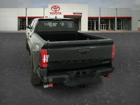 New 2026 Toyota Tacoma TRD Off-Road AWD/4WD image 15