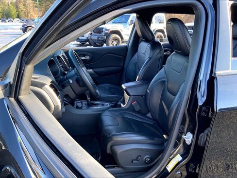 Used 2019 Jeep Cherokee High Altitude image 8