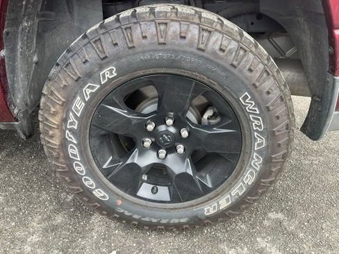 Used 2025 RAM 1500 Warlock AWD/4WD image 9