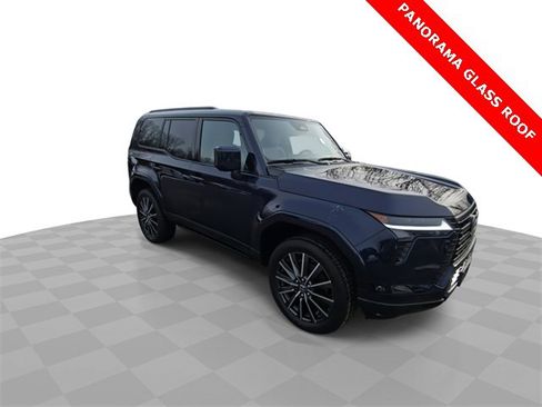 Used 2025 Lexus GX 550 image 2