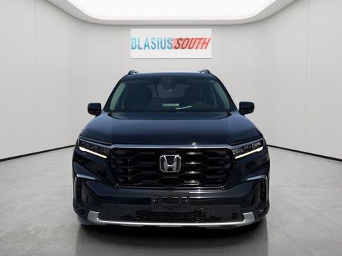 Used 2023 Honda Pilot Touring image 8