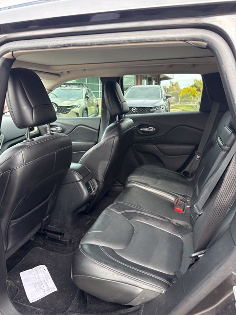 Used 2015 Jeep Cherokee Limited w/ Luxury Group FWD image 9