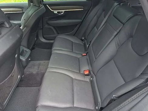 Used 2020 Volvo V90 T6 Cross Country w/ Protection Package Premier AWD/4WD image 8