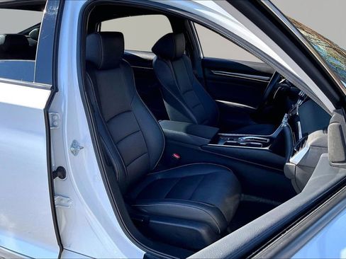 Certified 2022 Honda Accord Sport image 19