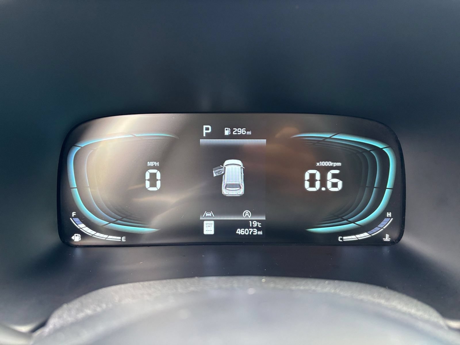 Used 2025 Kia Soul LX w/ LX Technology Package FWD image 37