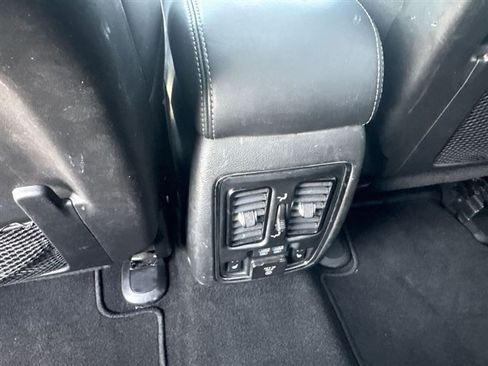 Used 2021 Jeep Grand Cherokee Overland AWD/4WD image 22