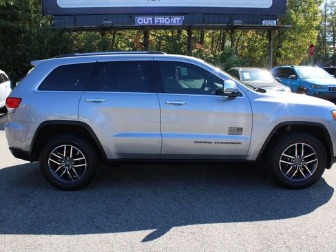 Used 2019 Jeep Grand Cherokee Limited image 6