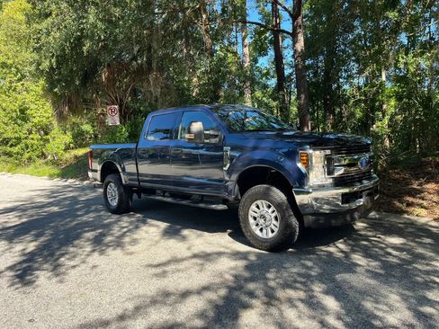 Used 2019 Ford F250 XLT AWD/4WD image 2