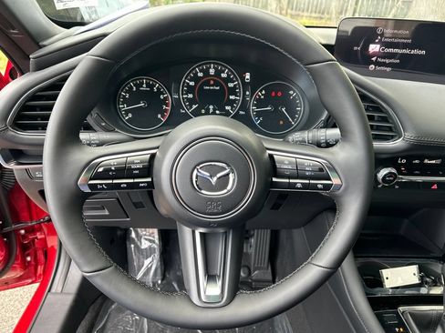 New 2026 MAZDA MAZDA3 Hatchback w/Premium Plus Pkg AWD/4WD image 16