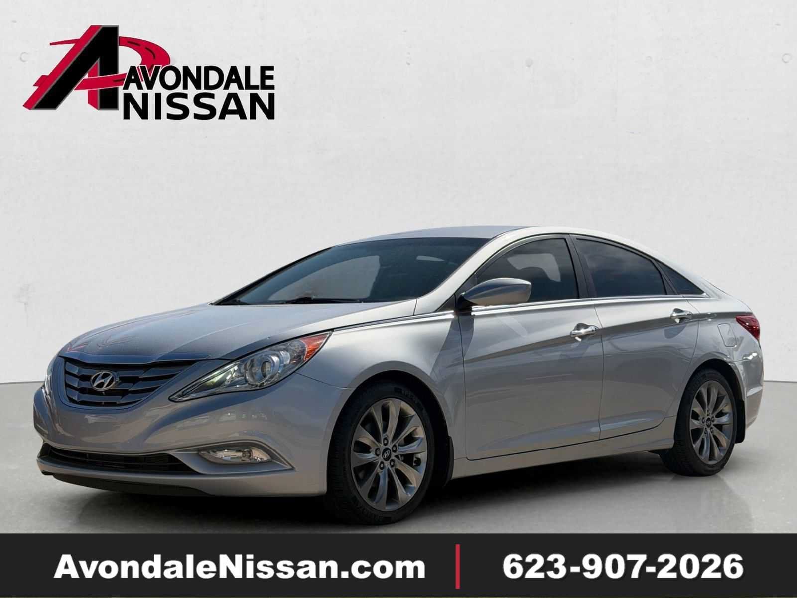Used 2011 Hyundai Sonata SE FWD image 1