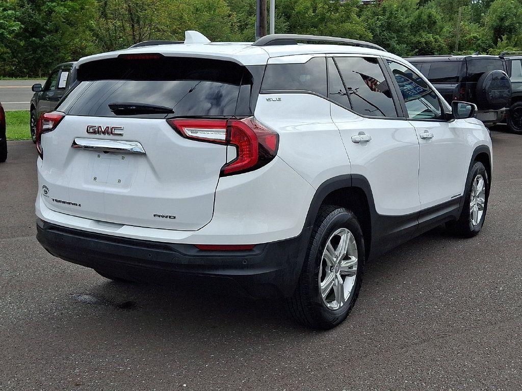 Used 2022 GMC Terrain SLE w/ Driver Convenience Package AWD/4WD image 10