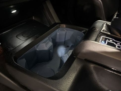 Used 2022 Toyota Tacoma TRD Sport w/ Technology Package image 26