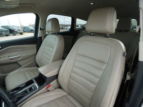 Used 2017 Ford Escape Titanium image 34