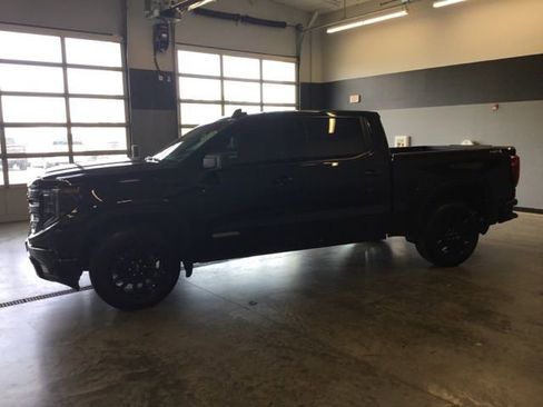Used 2024 GMC Sierra 1500 Elevation image 5
