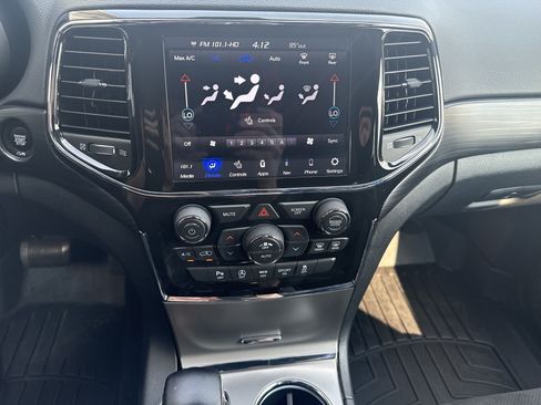 Used 2021 Jeep Grand Cherokee Laredo X AWD/4WD image 17