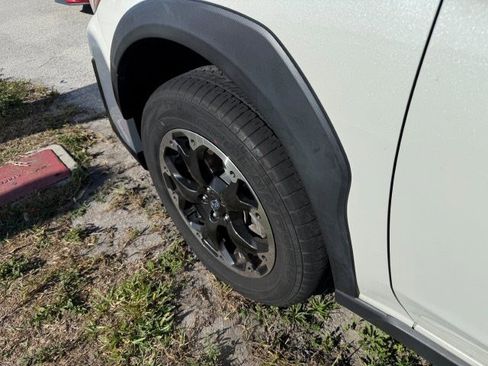 Used 2022 Subaru Crosstrek 2.0i image 7