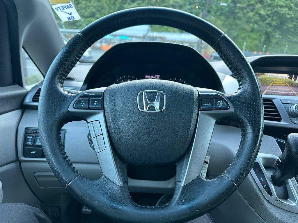 Used 2011 Honda Odyssey EX-L image 18