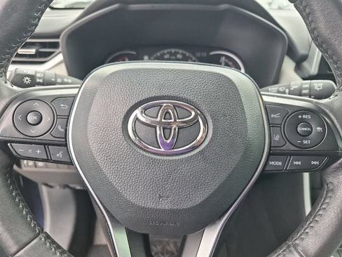 Certified 2025 Toyota RAV4 XLE Premium FWD image 24