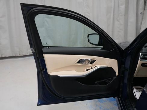 Certified 2023 BMW 330e xDrive w/ Premium Package image 27