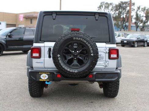 Used 2023 Jeep Wrangler Unlimited w/ Cold Weather Group image 4