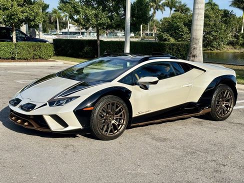 Used 2024 Lamborghini Huracan Sterrato image 21